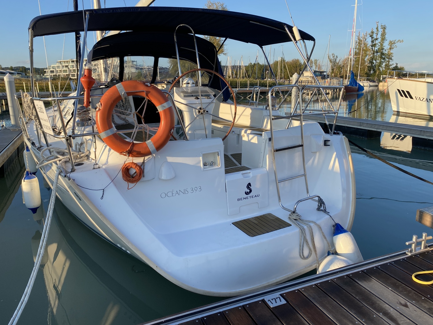 Használt Beneteau Oceanis 393
